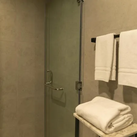 Pearlhouse Bahrain Apartment Manama Exterior photo