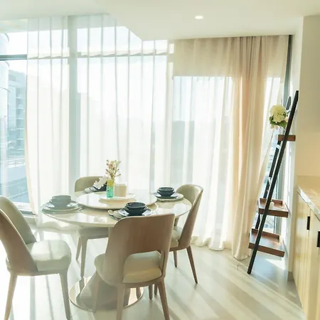 Pearlhouse Bahrain Apartment Manama Exterior photo